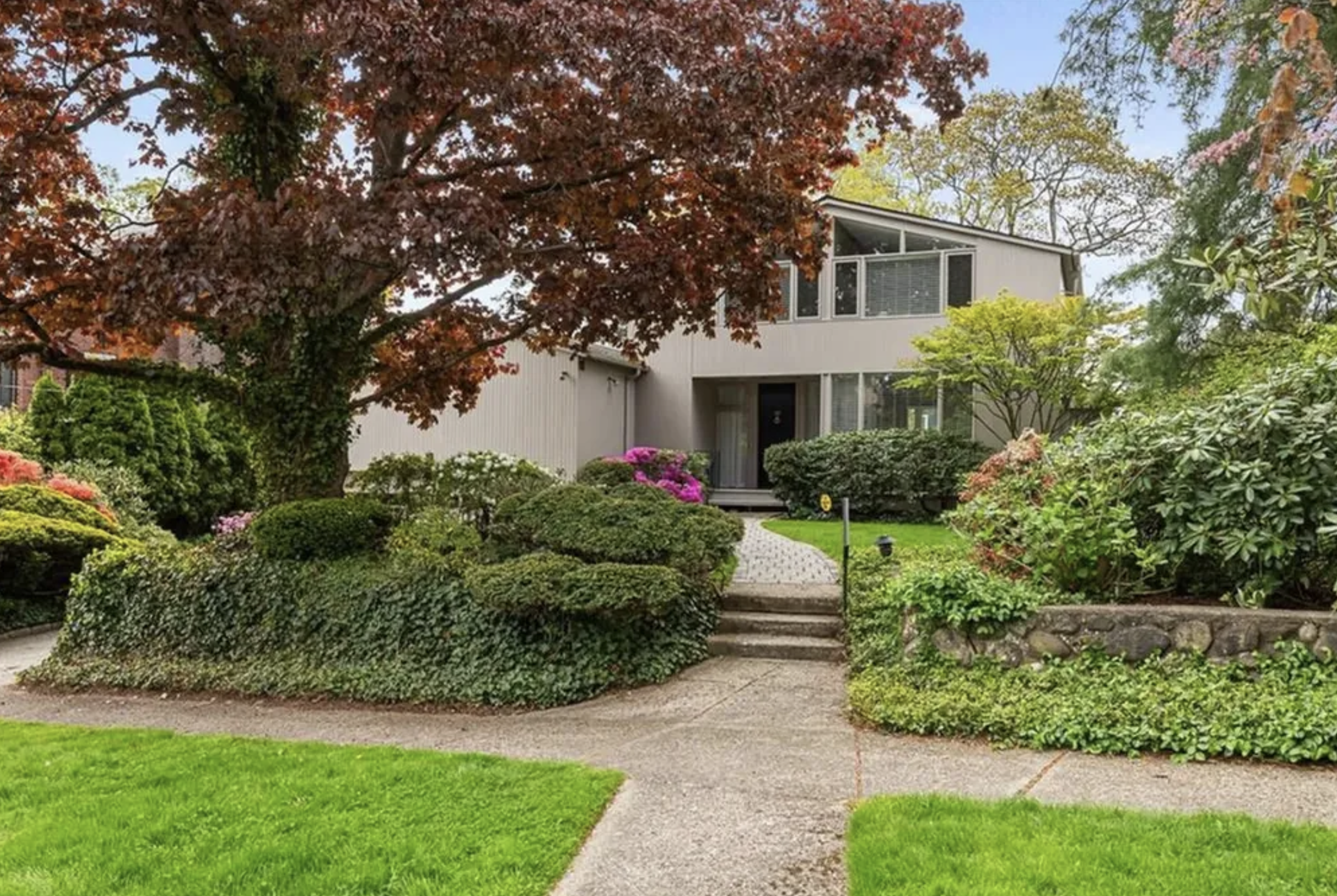 East Side Modern Hits the Market for $1,795,000