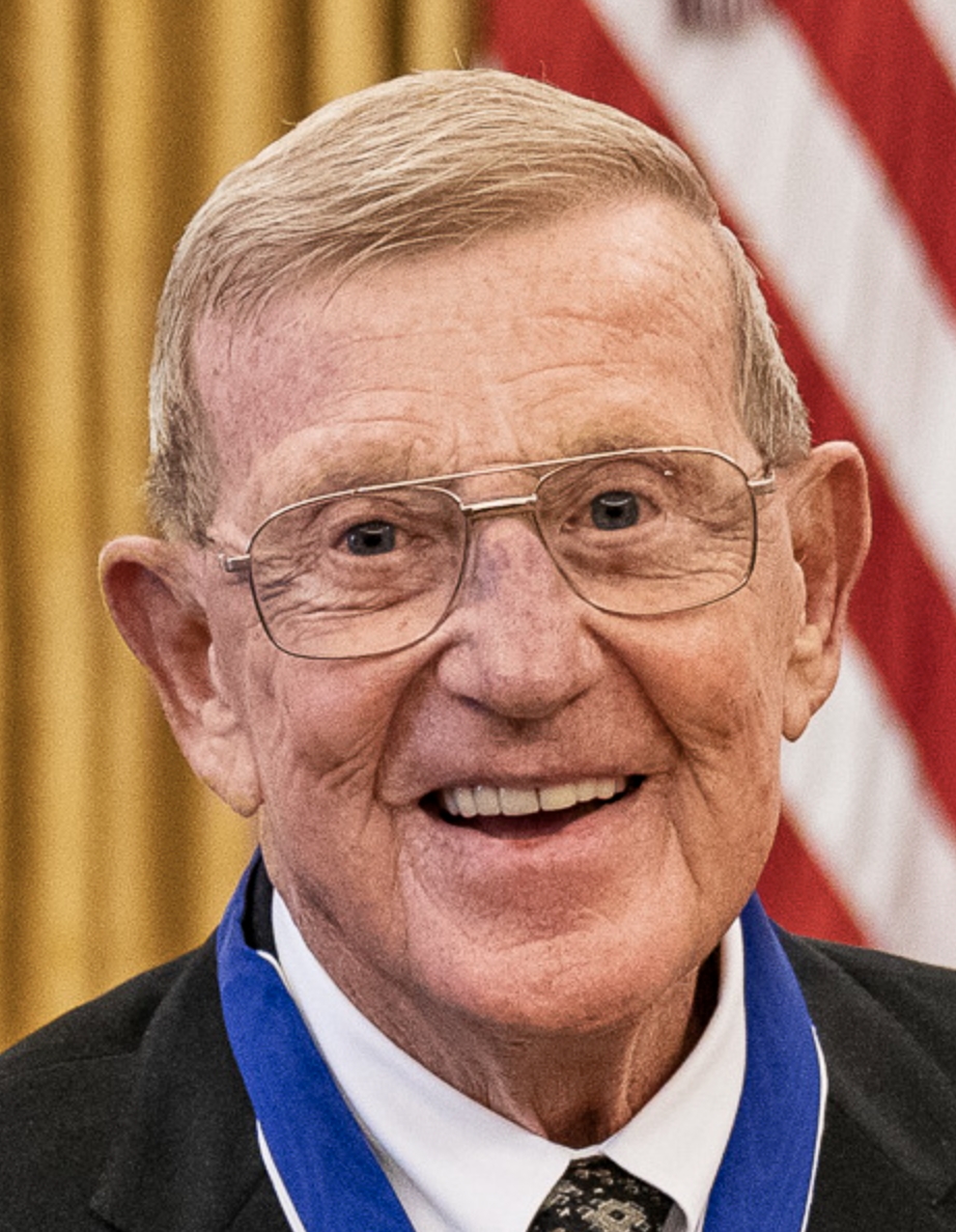 Lou Holtz Dies at 89