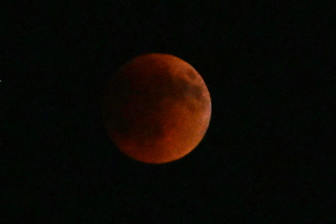 PHOTO: The Red Moon Eclipse Over Rhode Island | Go Local Prov
