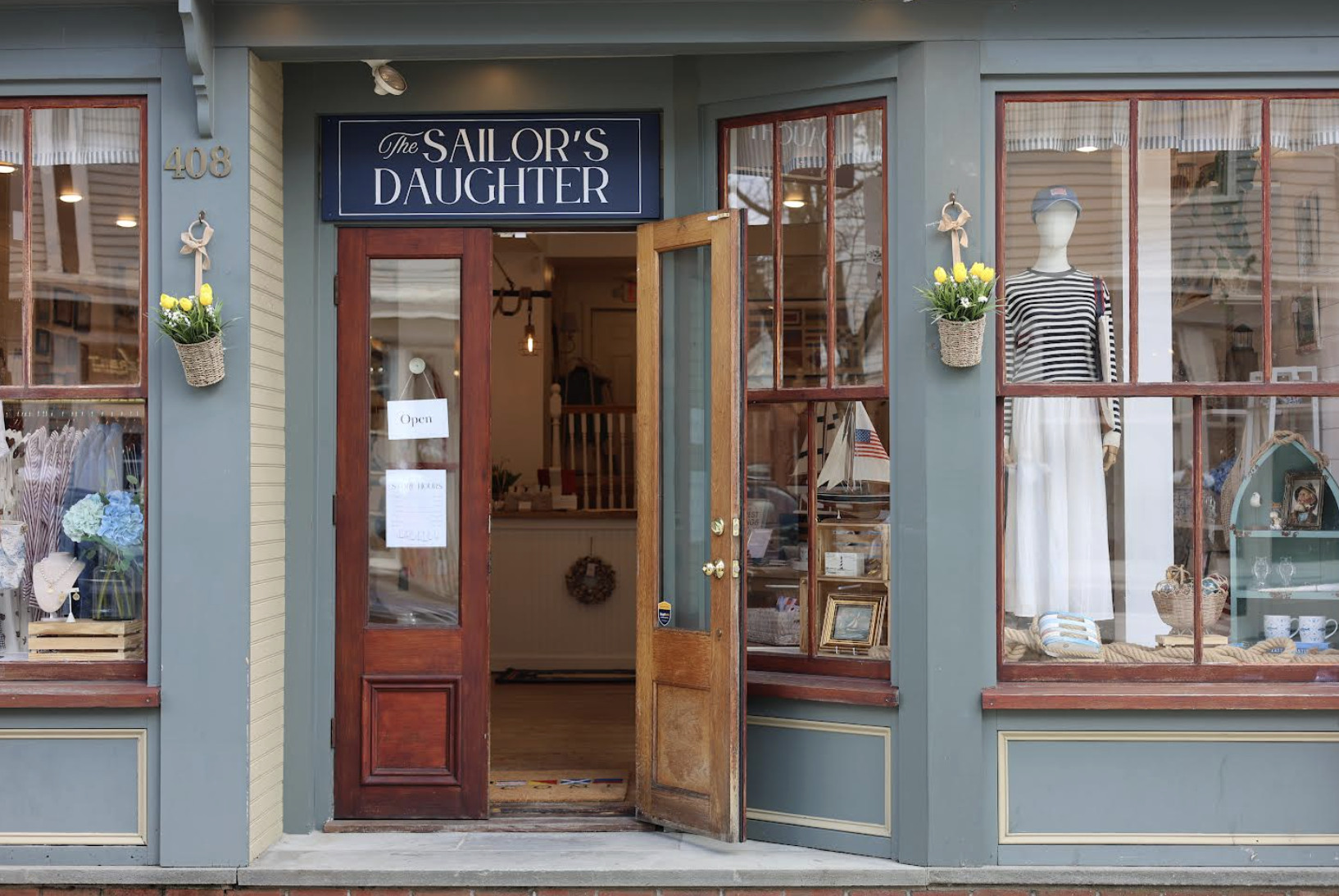 The “Sailor’s Daughter” Opens Up Shop in Newport 