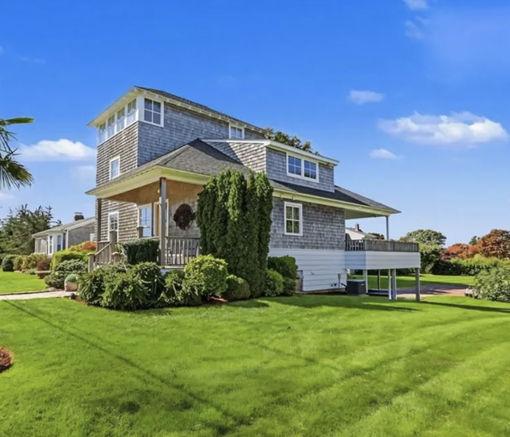 Snug Harbor House Hits the Market for $1,265,000 | Go Local Prov